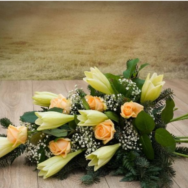 Liegestrauß ST 01 weiß-apricot