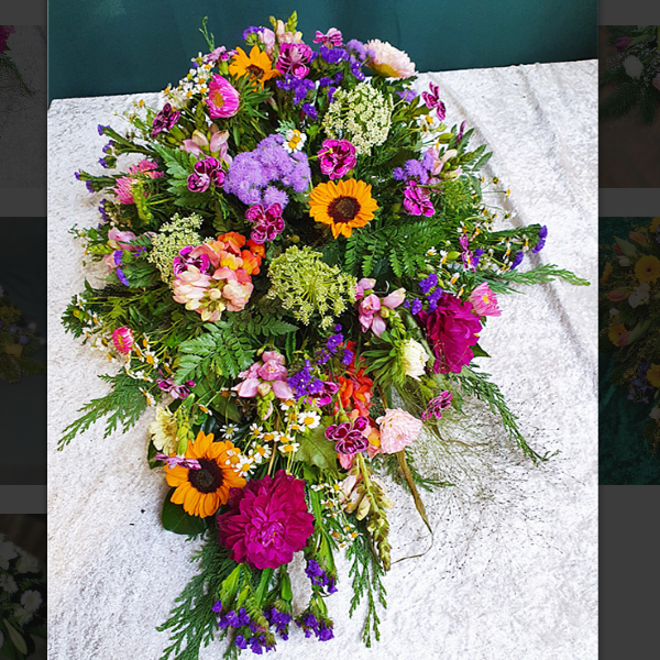 Liegestrauß ST 10 mit bunten Blumen